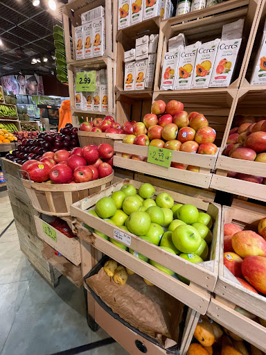 Grocery Store «Streets Market & Cafe», reviews and photos, 222 N Charles St, Baltimore, MD 21201, USA