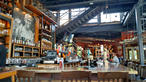 Shopping Mall «Hilldale Shopping Center», reviews and photos, 726 N Midvale Blvd, Madison, WI 53705, USA