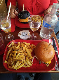 Hamburger du Restaurant L'Écurie à Paris - n°9