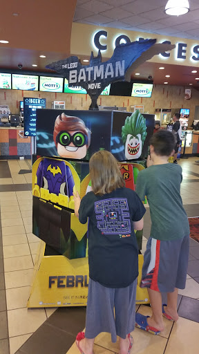 Movie Theater «Regal Cinemas Huebner Oaks 14 & RPX», reviews and photos, 11075 I-10, San Antonio, TX 78230, USA