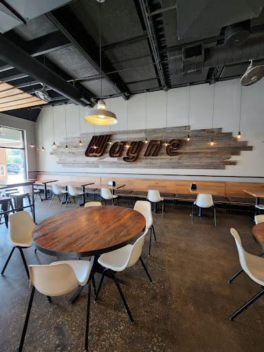 Shopping Mall «Gateway Shopping Center», reviews and photos, 221 E Swedesford Rd, Wayne, PA 19087, USA