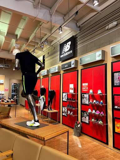 Shoe Store «New Balance», reviews and photos, 270 S Arroyo Pkwy, Pasadena, CA 91105, USA