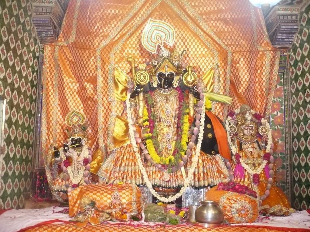 CharBhuja Temple