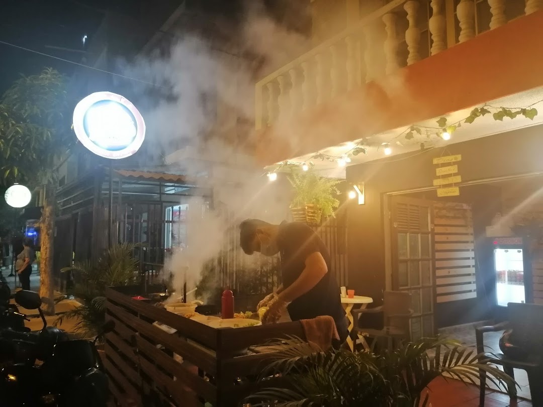 Mango Biche cafe bar