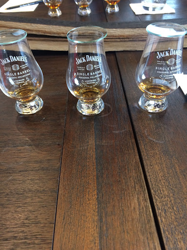 Liquor Store «Oasis Package Store», reviews and photos, 404 S James Campbell Blvd, Columbia, TN 38401, USA