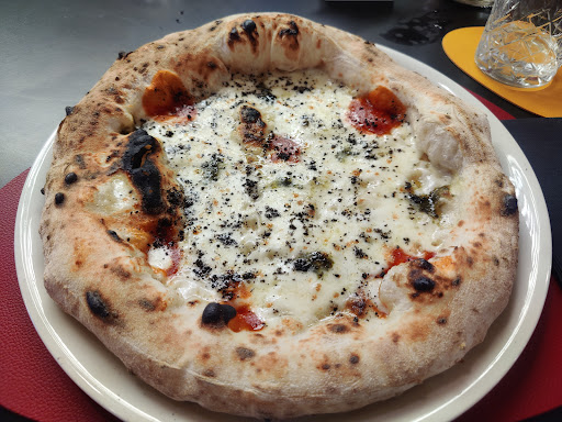 Don Crosta in Volla, Città Metropolitana di Napoli