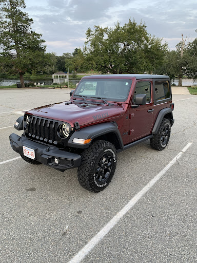 Car Dealer «Elmwood Chrysler Dodge Jeep Ram», reviews and photos, 625 Taunton Ave, East Providence, RI 02914, USA