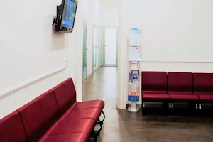 Clinica bava - Dentista convenzionato Fasi QUAS FISDE SANEDIL- in forma diretta - Napoli mergellina image