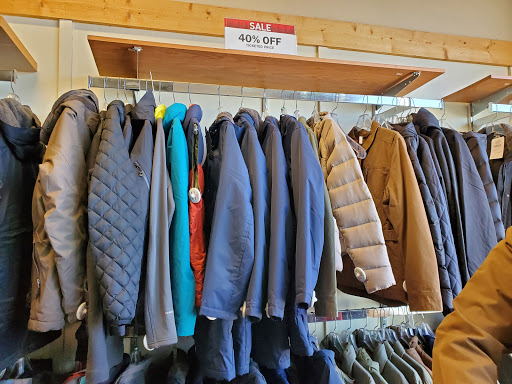 Clothing Store «L.L. Bean Outlet», reviews and photos, 2421 Cranberry Hwy, Wareham, MA 02571, USA