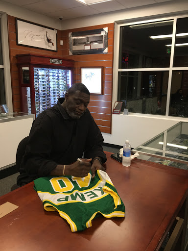 Sporting Goods Store «Mill Creek Sports Cards», reviews and photos, 15704 Mill Creek Blvd # 5, Mill Creek, WA 98012, USA