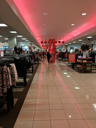Shopping Mall «Castleton Square», reviews and photos, 6020 E 82nd St, Indianapolis, IN 46250, USA