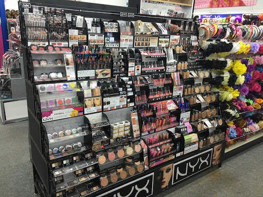 Cosmetics store Akron