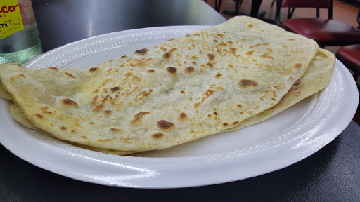 Grocery Store «Pupuseria Mister», reviews and photos, 1129 Cedar Lane Rd, Greenville, SC 29617, USA