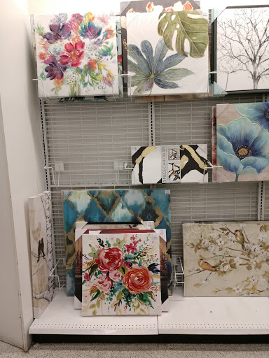 Clothing Store «Ross Dress for Less», reviews and photos, 7455 Greenbelt Rd, Greenbelt, MD 20770, USA