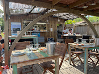 Atmosphère du Restaurant La baraque à huitres à Lège-Cap-Ferret - n°2