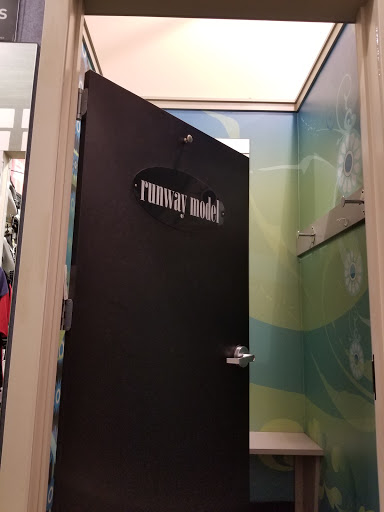 Clothing Store «rue21», reviews and photos, 1515 N Pointe Dr #125, Durham, NC 27705, USA