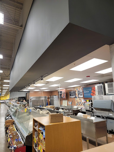 Shopping Mall «Poplar Plaza Shopping Center», reviews and photos, 3440 Poplar Ave, Memphis, TN 38111, USA