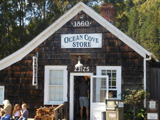 General Store «Ocean Cove General Store», reviews and photos, 23125 CA-1, Jenner, CA 95450, USA