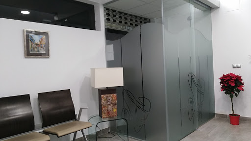 Clínica Dental PEDRO A. FERNANDEZ en Mancha Real, Jaén