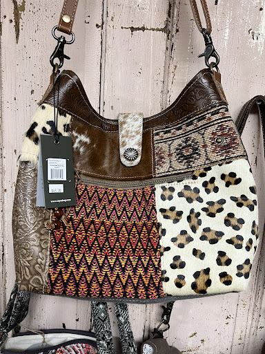 Gift Shop «The Primitive Porch», reviews and photos, 191 Old U.S. 50, Bedford, IN 47421, USA