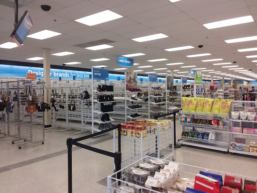 Clothing Store «Ross Dress for Less», reviews and photos, 3255 SW Cedar Hills Blvd, Beaverton, OR 97005, USA