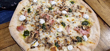 Pizza du Pizzeria Jordan Tomas - Pizza Mamamia Limonest - n°14