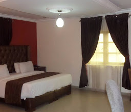 Sugarland Hotel and Suites photo