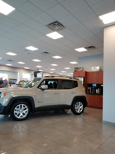 Car Dealer «Joey Accardi Chrysler, Dodge, Jeep, Ram», reviews and photos, 909 S Federal Hwy, Pompano Beach, FL 33062, USA