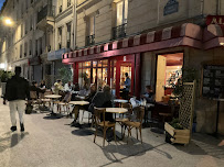 Atmosphère du Restaurant Café les Deux Gares à Paris - n°2