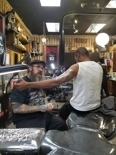 Tattoo Shop «Studio City Tattoo | Los Angeles Body Piercing & Tattoos», reviews and photos, 11032 Ventura Blvd, Studio City, CA 91604, USA