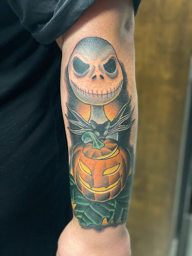 Explore street tattoos ideas, creative tattoo ideas in Marietta, available at Sink or Swim Studio and Gallery