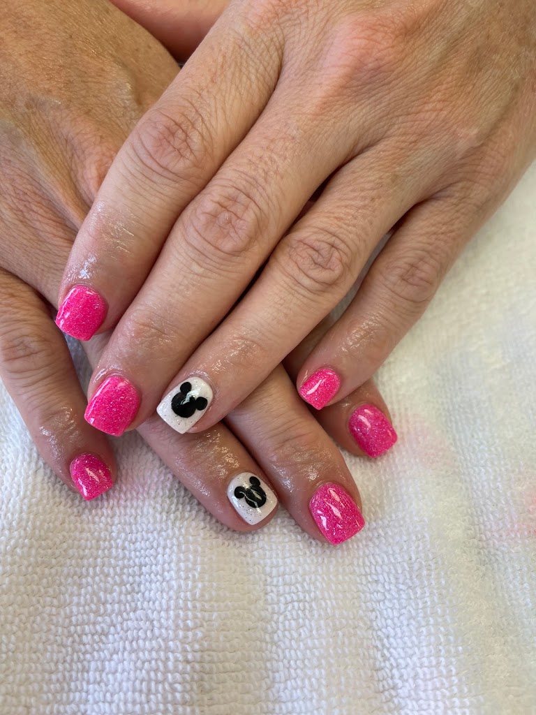 Nails & More 84037