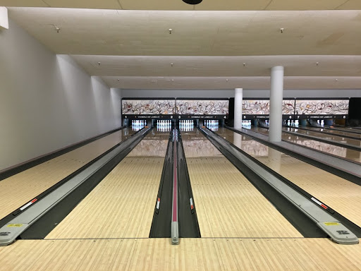 Bowling Alley «Merle Hay Lanes», reviews and photos, 3800 Merle Hay Rd, Des Moines, IA 50310, USA