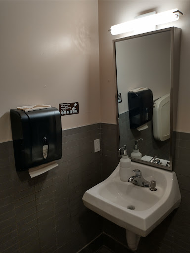 Coffee Shop «Starbucks», reviews and photos, 49 Main St, Freeport, ME 04032, USA