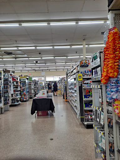 Discount Store «Dollar General», reviews and photos, 1620 E Hallandale Beach Blvd, Hallandale Beach, FL 33009, USA