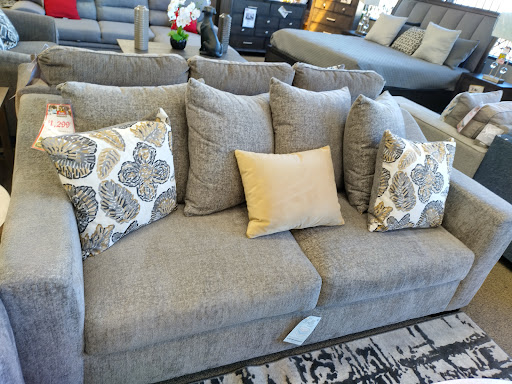 Furniture Store «Casa Leaders Inc», reviews and photos, 1200 Pacific Coast Hwy, Wilmington, CA 90744, USA