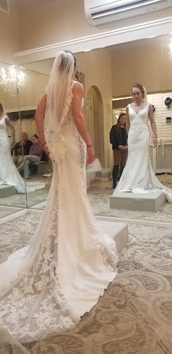 Bridal Shop «J & B Bridals & Formals», reviews and photos, 136 S Main St, Chambersburg, PA 17201, USA