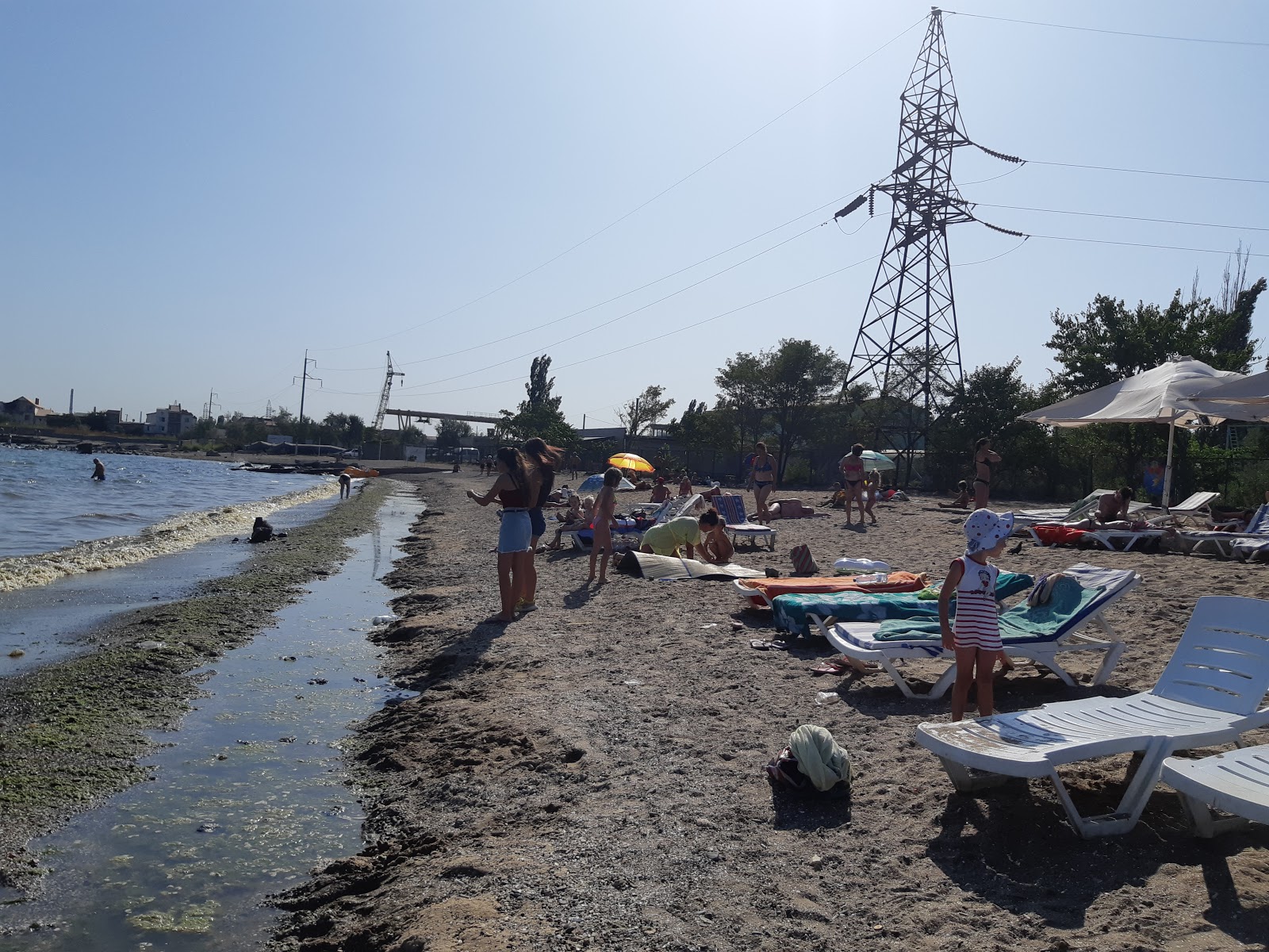 Plyazh Zernovyy'in fotoğrafı - rahatlamayı sevenler arasında popüler bir yer