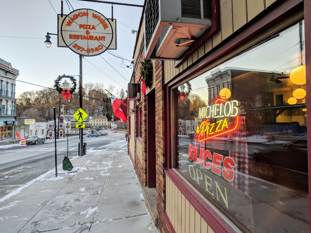 Wagon Wheel Pizza 12590