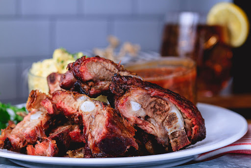 Big Bill’s Bar-Be-Que (Whitehaven) Find Barbecue restaurant in Dallas Near Location