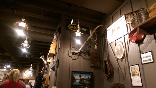 American Restaurant «Cracker Barrel Old Country Store», reviews and photos, 475 Rivers Edge Dr, Milford, OH 45150, USA