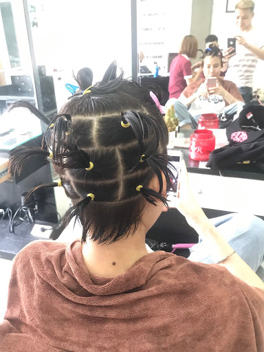 Top 20 cửa hàng cắt tóc Quận Ngũ Hành Sơn Đà Nẵng 2022