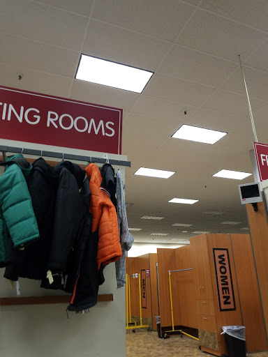 Clothing Store «Burlington Coat Factory», reviews and photos, 4293 Winston Ave #2, Covington, KY 41015, USA