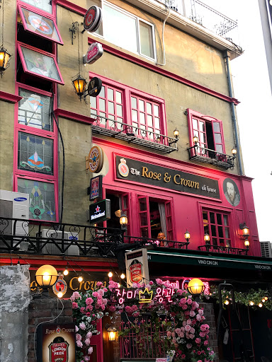 The Rose & Crown Ale House