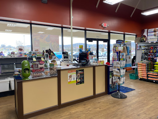 Pet Store «Petland Lancaster», reviews and photos, 1400 River Valley Cir N, Lancaster, OH 43130, USA