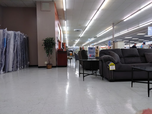 Thrift Store «Downtown Rescue Mission Thrift Store», reviews and photos