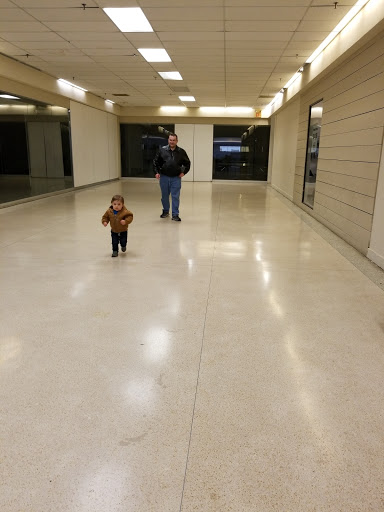 Shopping Mall «Lincoln Square Mall», reviews and photos, 201 Lincoln Square, Urbana, IL 61801, USA