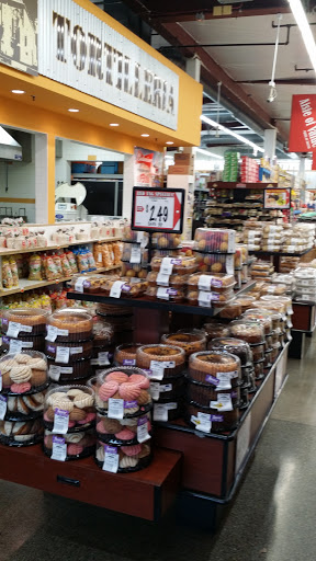 Grocery Store «Superior Grocers», reviews and photos, 6931 La Palma Ave, Buena Park, CA 90620, USA