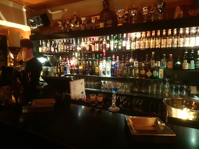 Y's Café og Cocktailbar