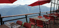 Atmosphère du Restaurant d'altitude panoramique 2000 les saisies à Villard-sur-Doron - n°1